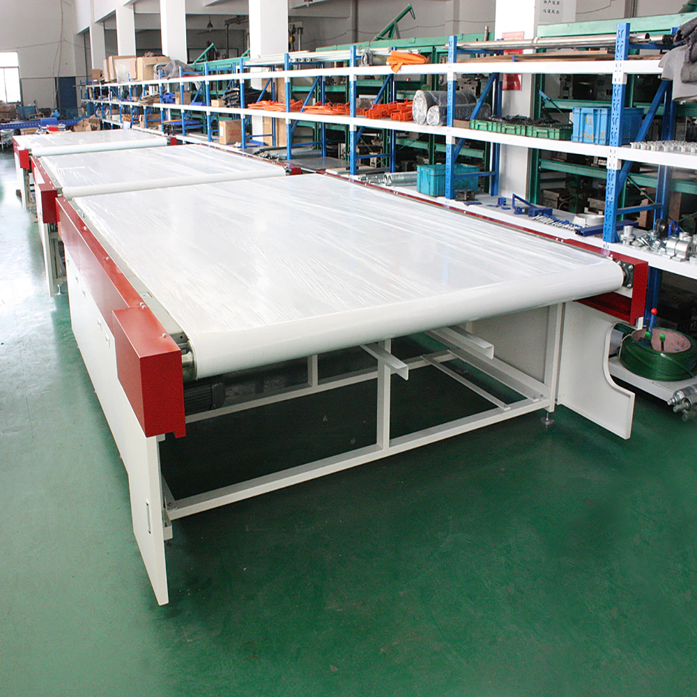 2m wide dilated white PVC belt conveyor