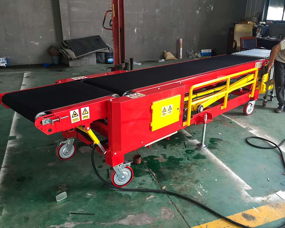 YiFan Conveyor High-quality truck loading conveyor manufacturers for dock-2