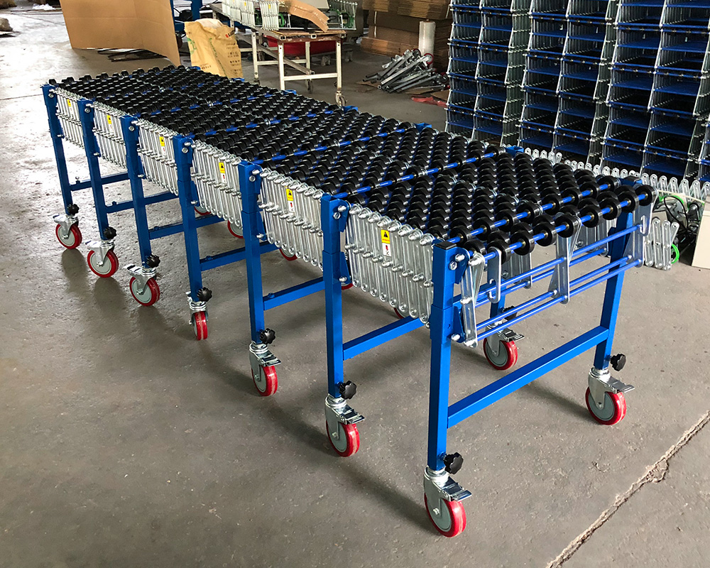 YiFan Conveyor flexible Plastic Skate Wheel Conveyor factory for workshop-2
