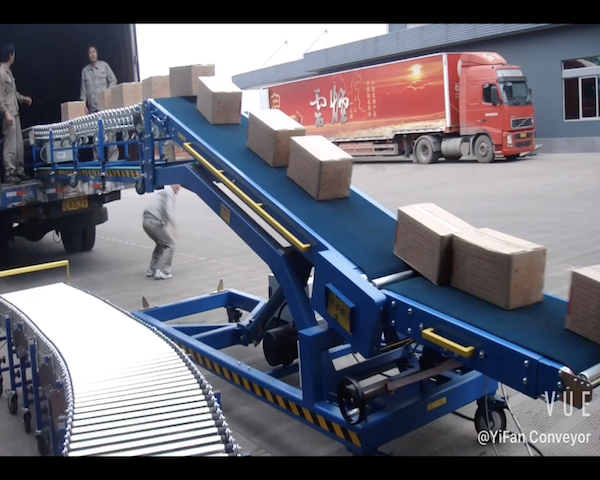 Conveyor loading outlet