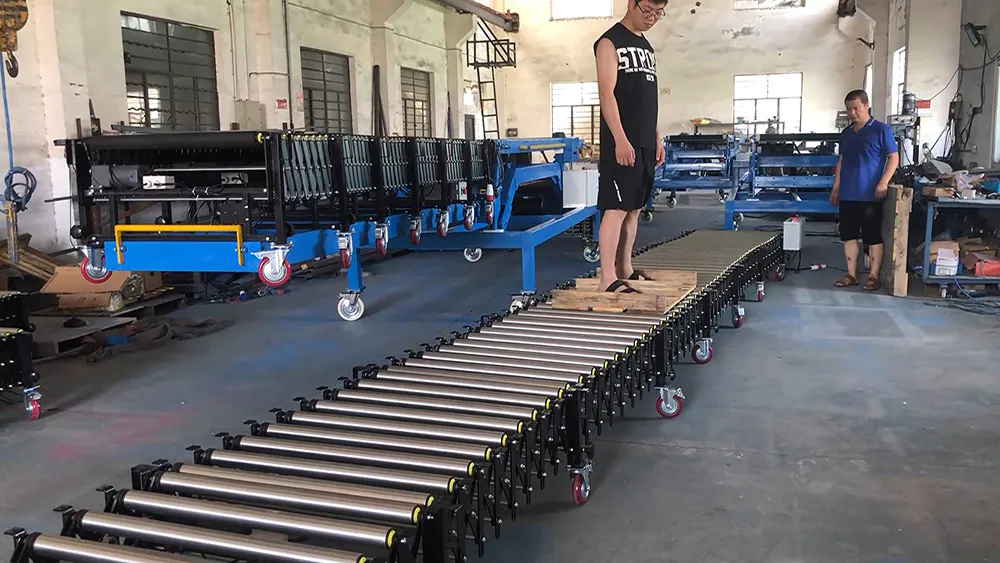 Low height heavy load extendable roller conveyor