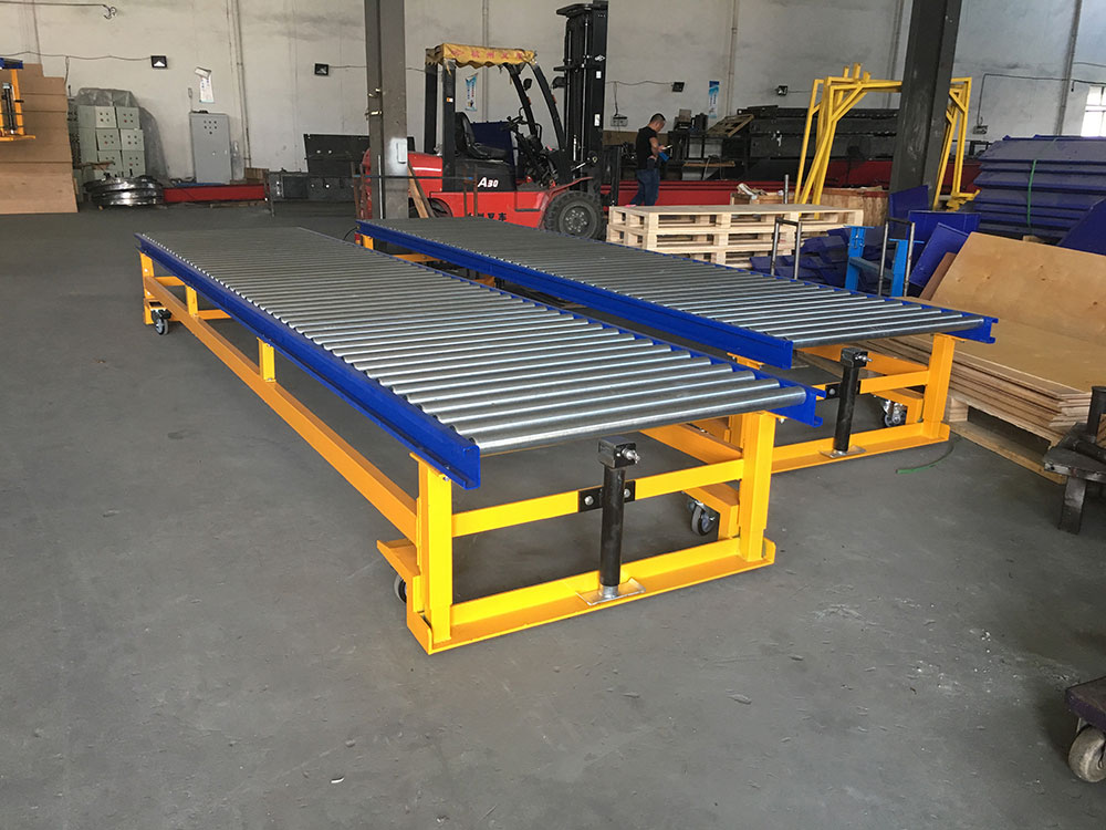 YiFan Conveyor gravity skate wheel conveyor for business for warehouse-1