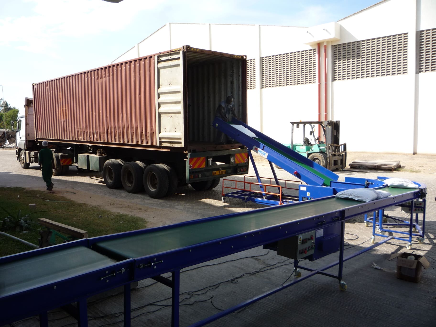 Flexible Truck loading Conveyor