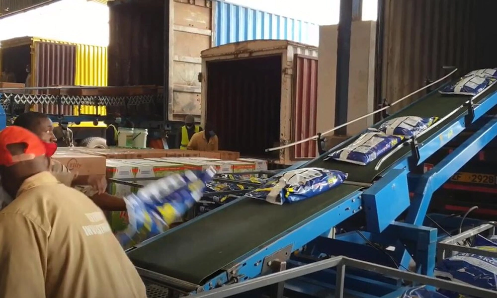 Conveyor Automatic Loading Bags into Truck Containers